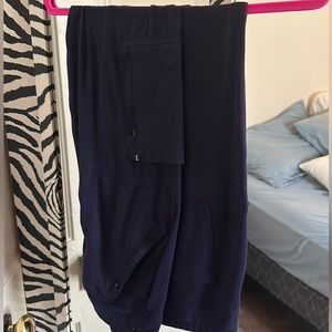 Jaanuu Women’s Jogger 10 pocket scrub pants Size L